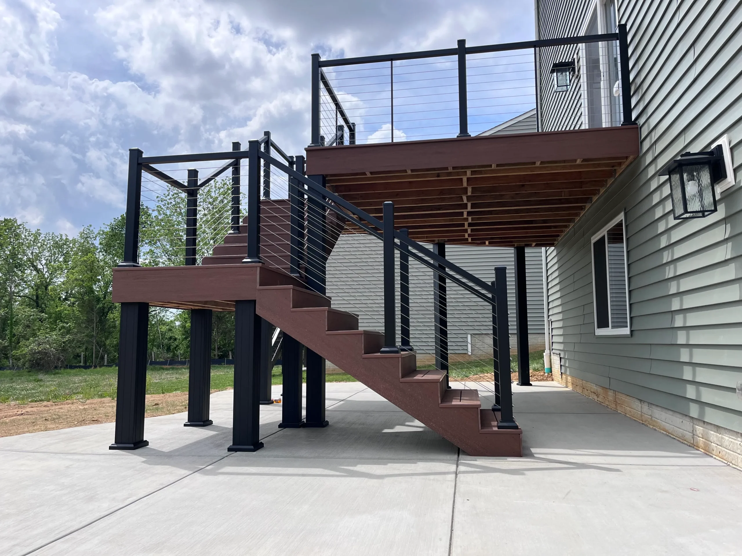 Custom deck builder Louisville KY
