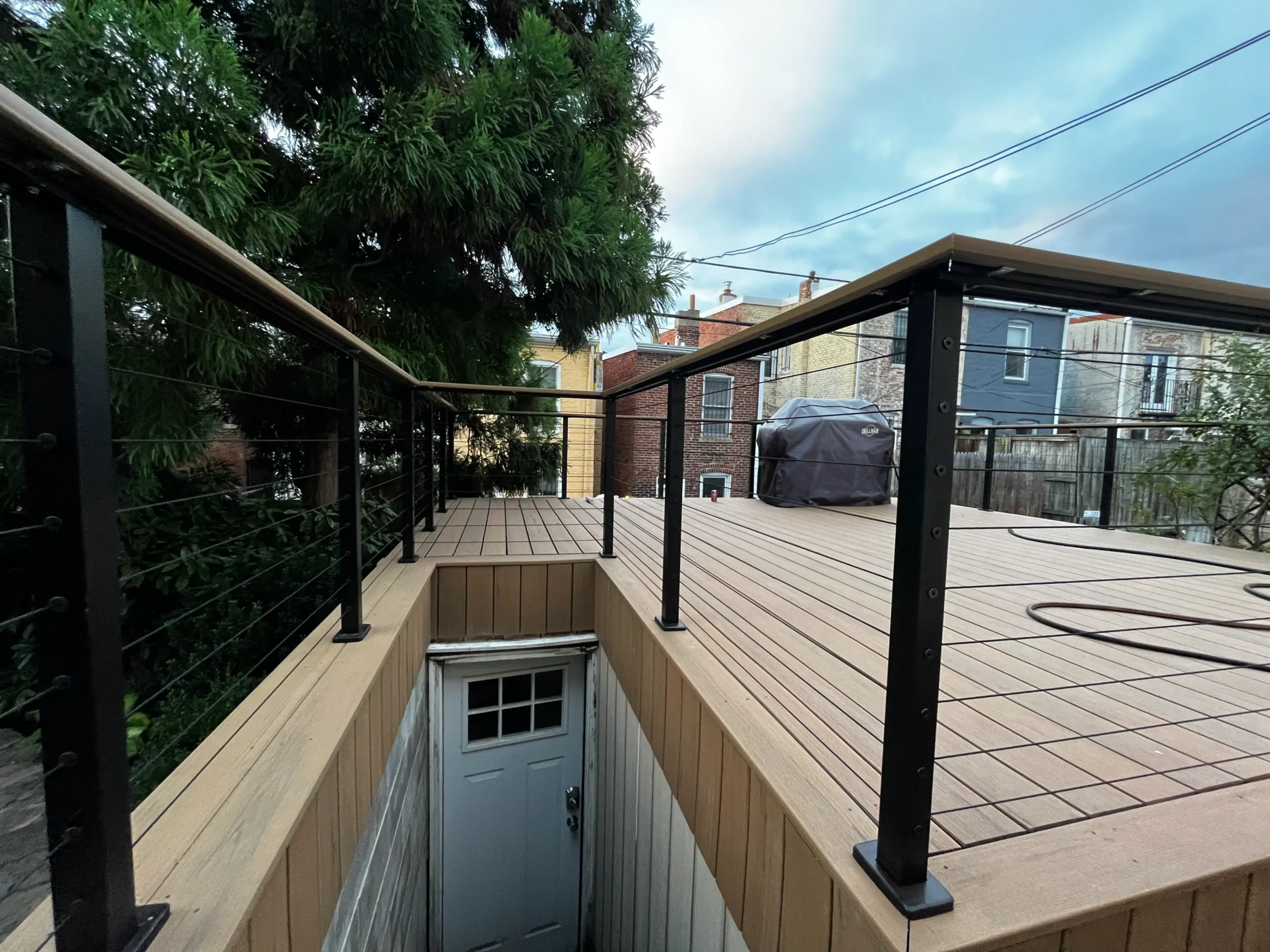 Deck with railing Louisville KY