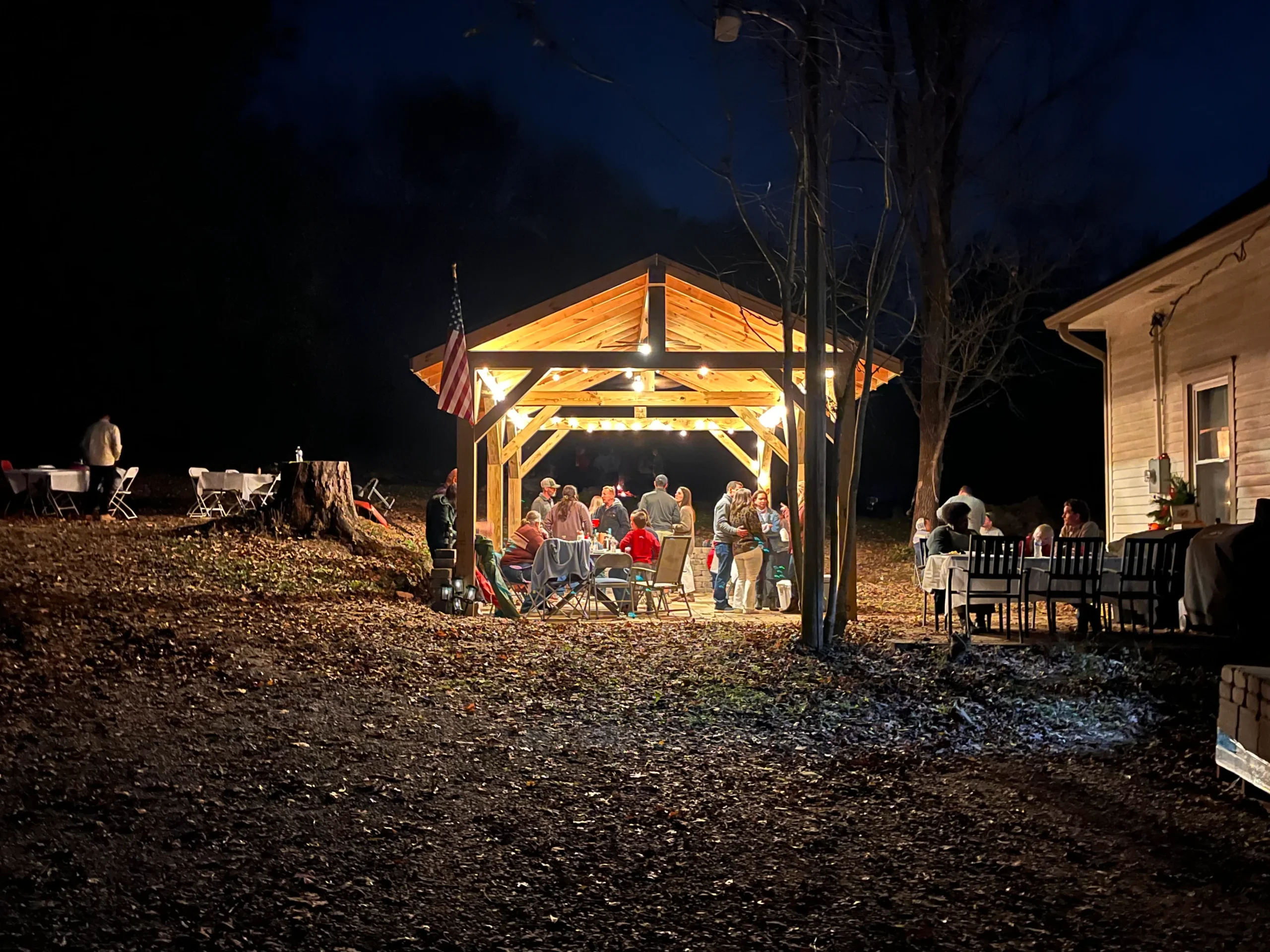 Low voltage outdoor deck lighting in Crestwood KY